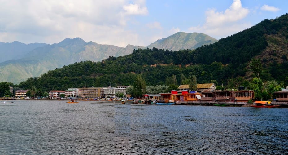 Hollywood Group Of Houseboats, Srinagar 5